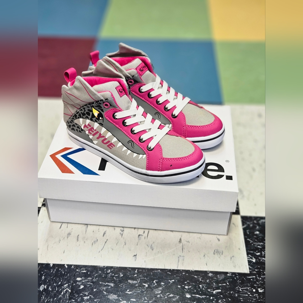 NIB FEIYUE Feiyue Delta Mid | Dragon Fuchsia SIZE 1